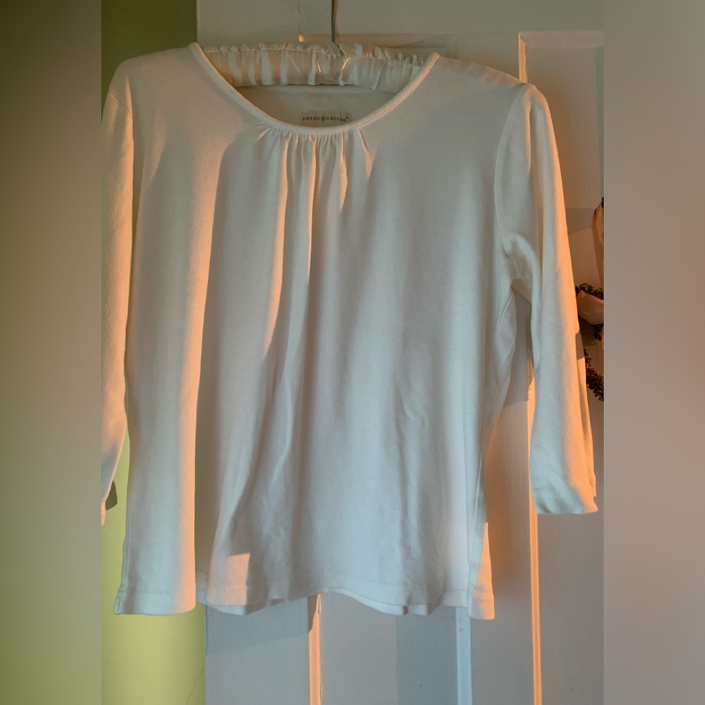 White 3/4 sleeve top